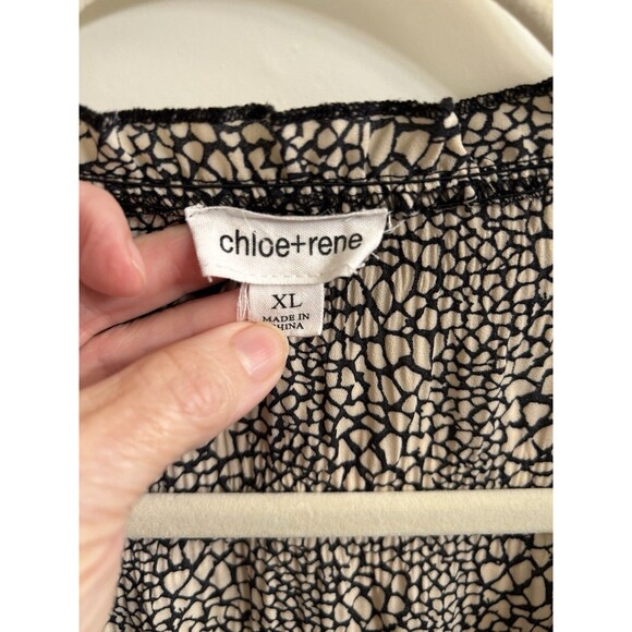 Chloe + Rene Plus Size XL Top Animal Print Blouse Bell Sleeve Peplum Oversized - Picture 6 of 6